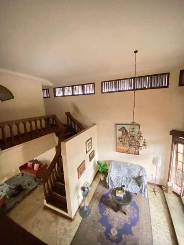 dijual rumah cinere estate