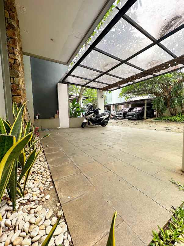 dijual rumah cipayung