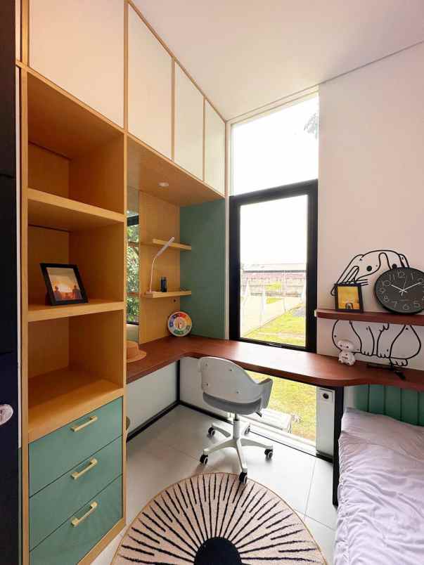 dijual rumah ciracas