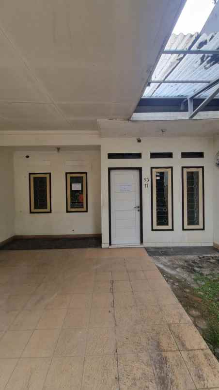 dijual rumah ciracas