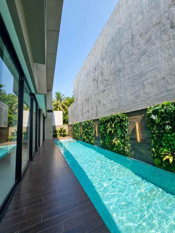 dijual rumah citraland