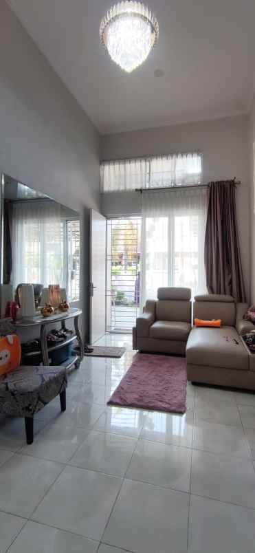 dijual rumah cluster ifolia kota