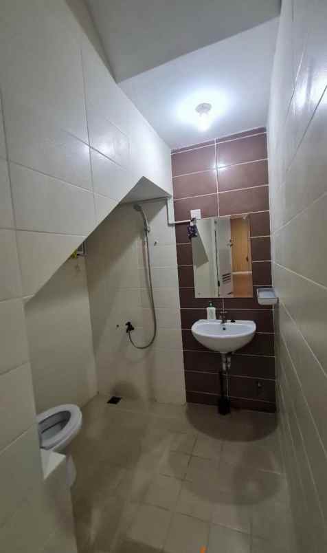 dijual rumah cluster la monte torena
