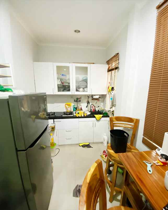 dijual rumah cluster malibu village