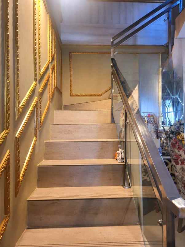 dijual rumah cluster shinano jgc