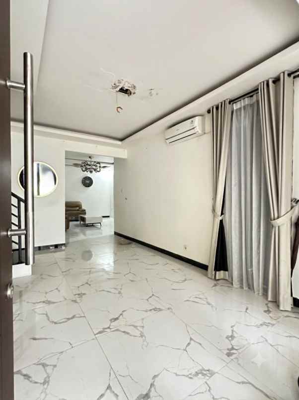 dijual rumah cluster shinano jgc