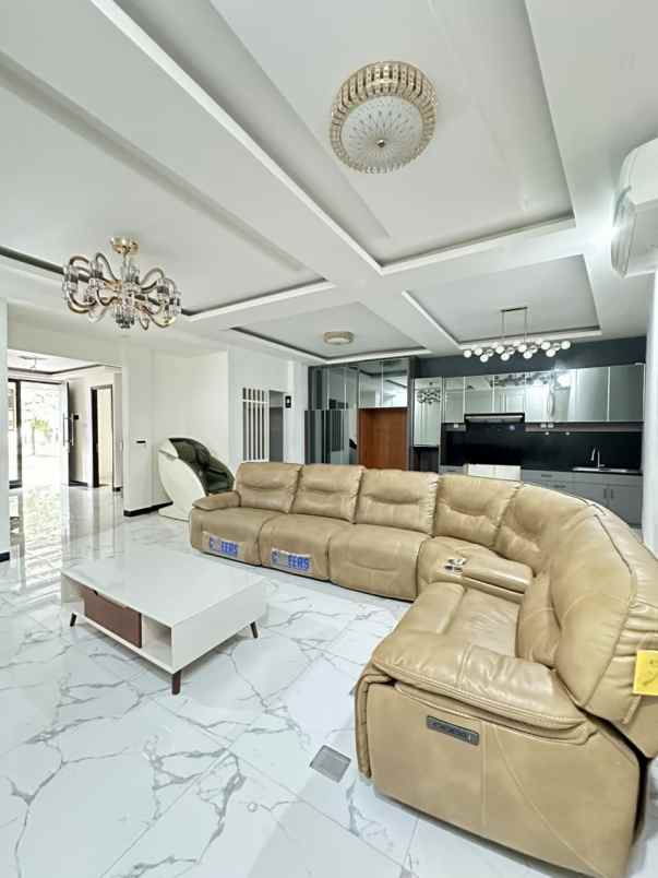 dijual rumah cluster shinano jgc