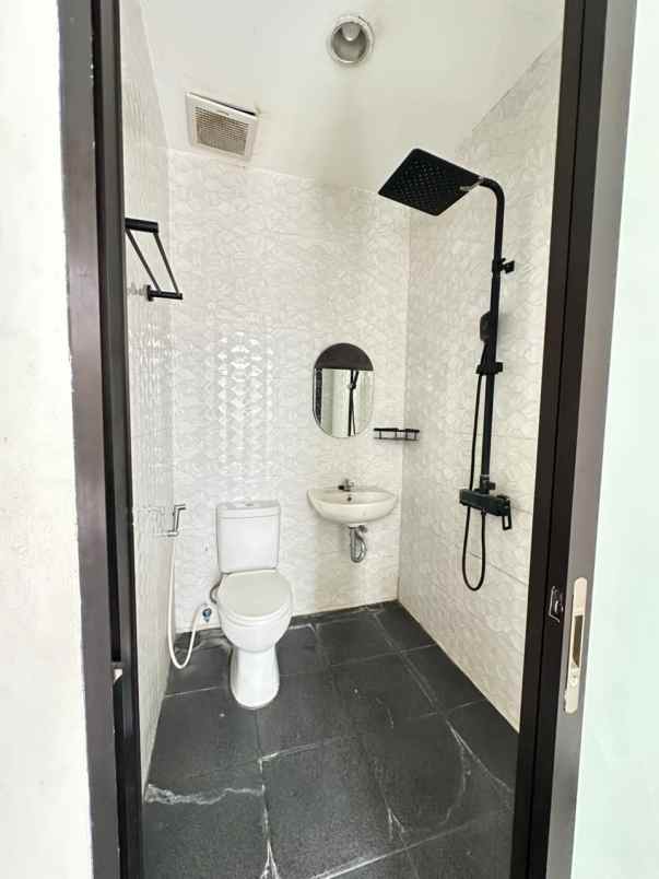 dijual rumah cluster shinano jgc