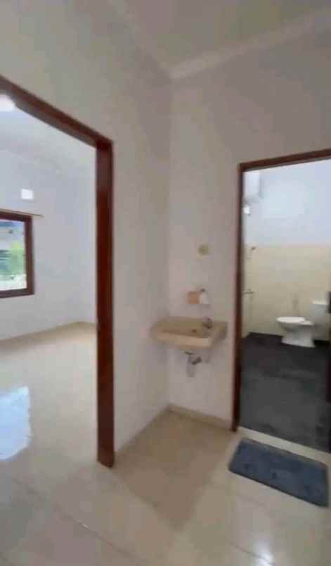 dijual rumah condo