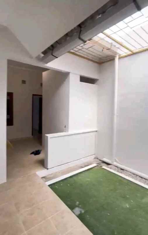 dijual rumah condo
