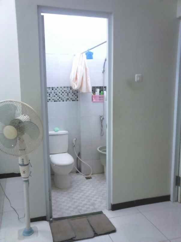 dijual rumah daerah menganti