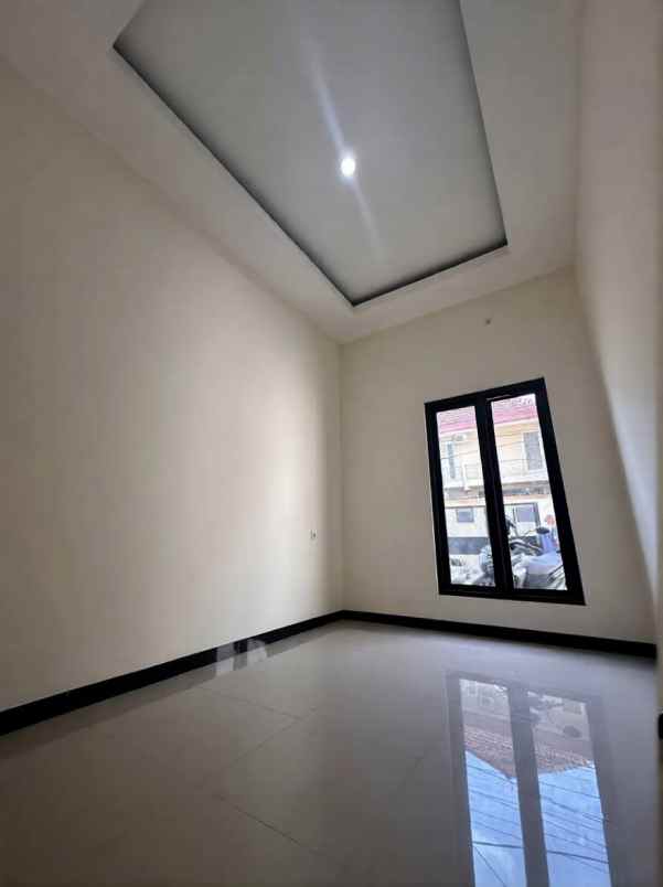 dijual rumah damo indah timur