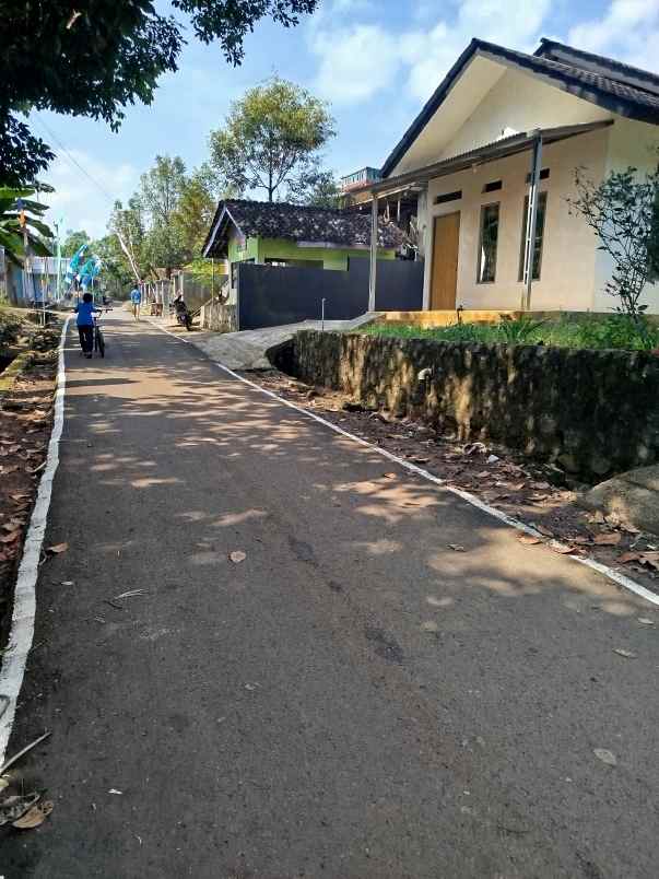 dijual rumah dan tanah di cisaga shm