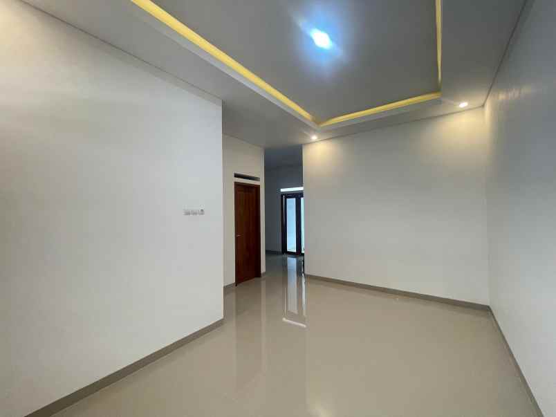 dijual rumah dawung selomartani kalasan