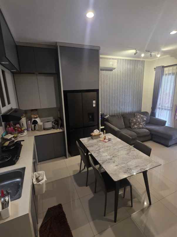 dijual rumah dekat mall di magenta summarecon bekasi
