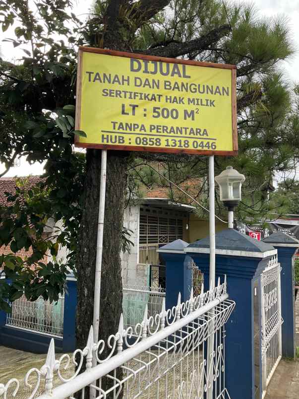 dijual rumah dekat pasar dan jalan utama