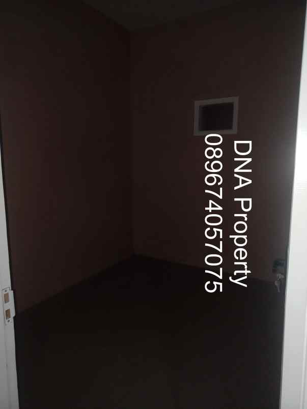 dijual rumah dengan halaman luas di margahayu bandung