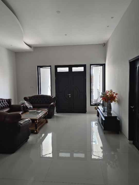 dijual rumah dharmahusada