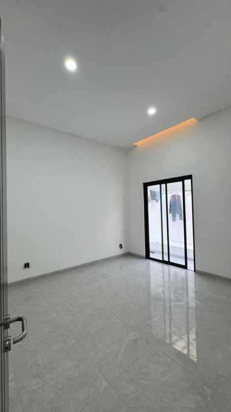 dijual rumah dharmahusada mas