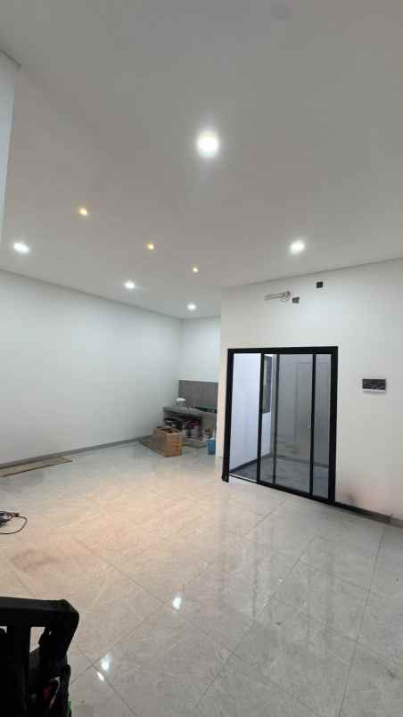 dijual rumah dharmahusada mas