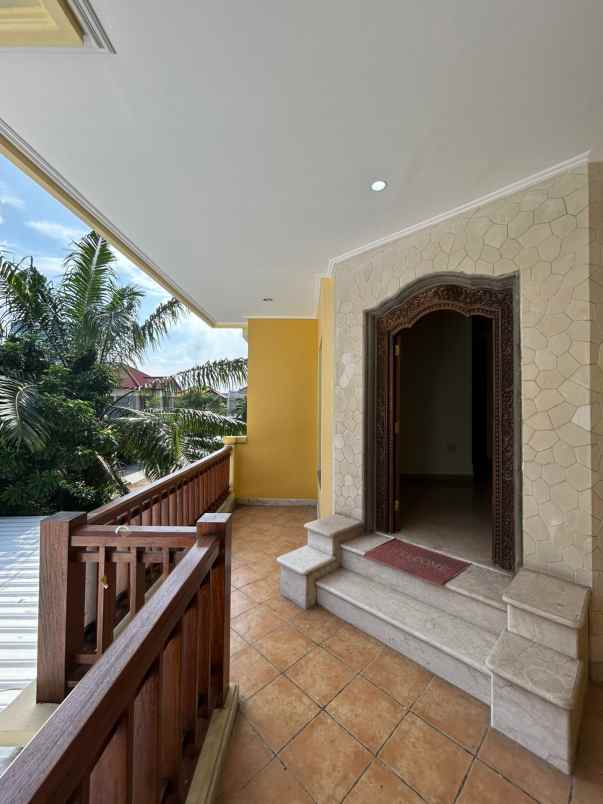 dijual rumah dharmahusada regency