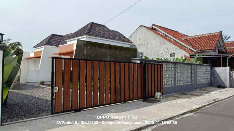 dijual rumah di cluster 5 menit ke menara pandang