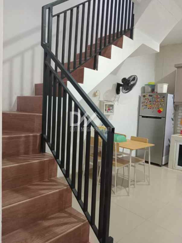 dijual rumah di graha raya bintaro