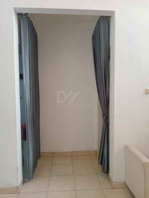 dijual rumah di graha raya bintaro