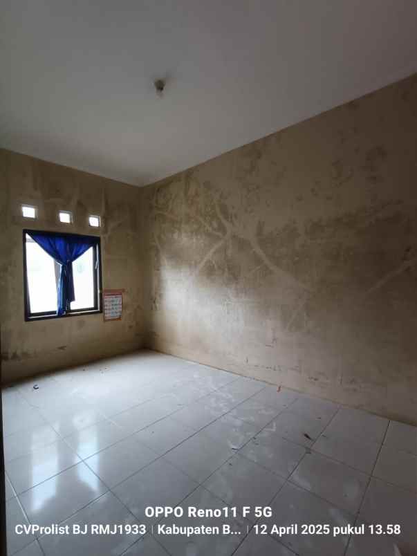 dijual rumah di perum dekat pasar ciberem sumbang