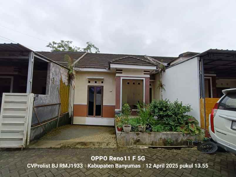 dijual rumah di perum dekat pasar ciberem sumbang