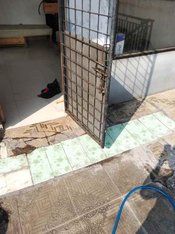 dijual rumah dijual ruko di jl katomas