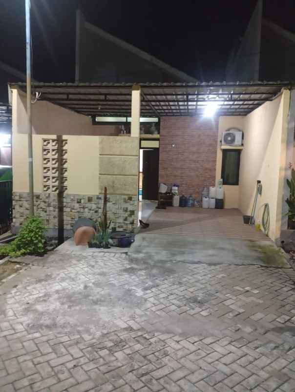 dijual rumah diover kredit rumah di