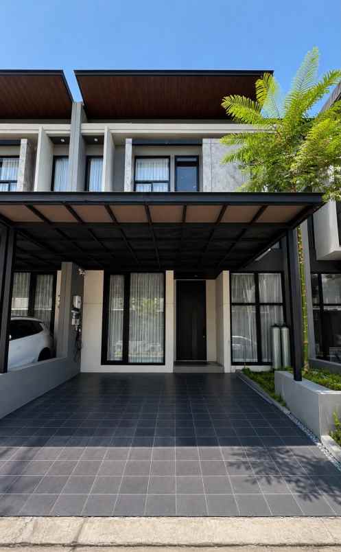 dijual rumah district 9 citraland
