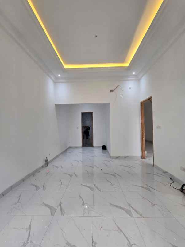 dijual rumah duren sawit jakarta timur