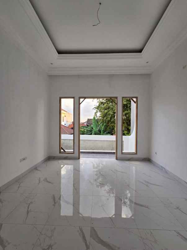 dijual rumah duren sawit jakarta timur