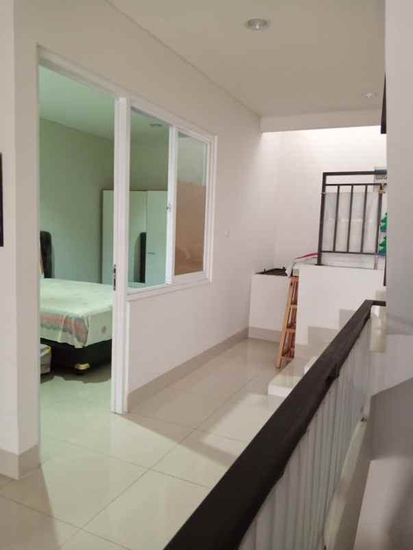 dijual rumah duri kepa