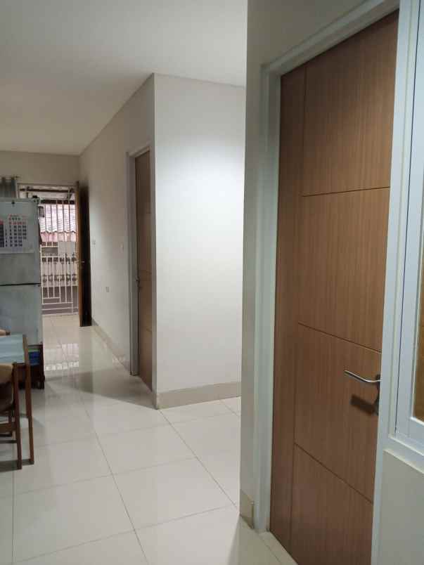 dijual rumah duri kepa