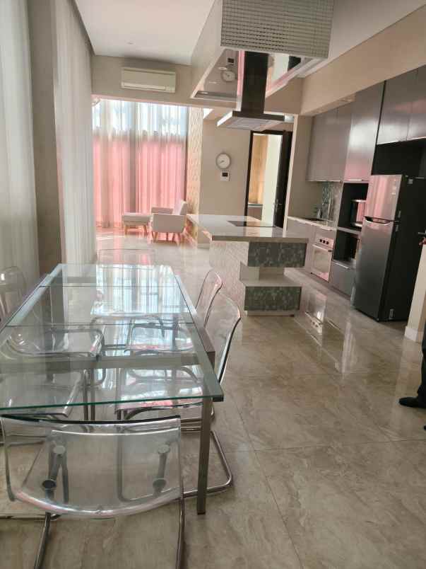 dijual rumah full furnished di nava park bsd