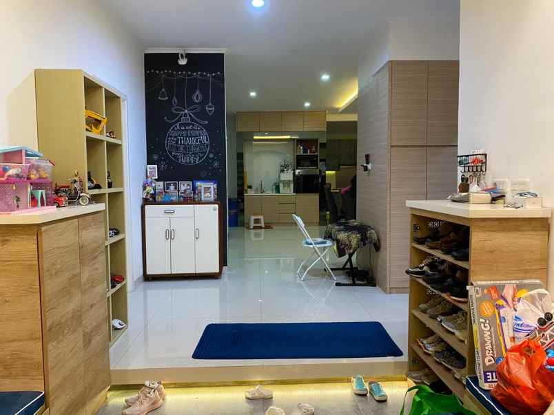 dijual rumah gading elok kelapa gading