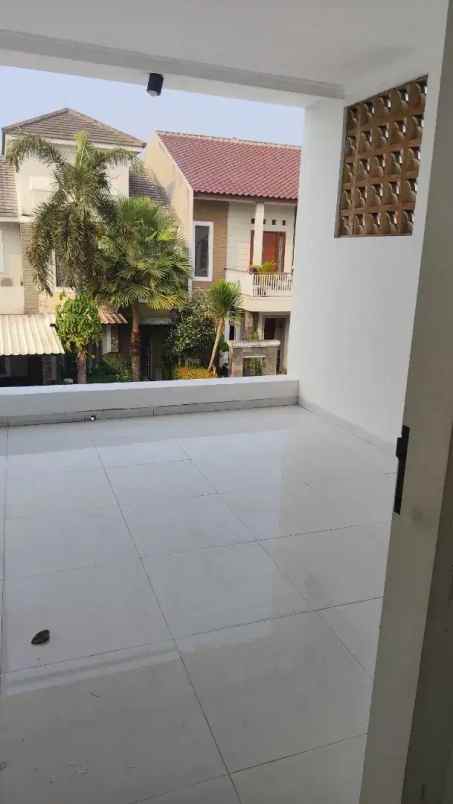 dijual rumah graha raya bintaro