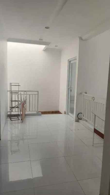 dijual rumah graha raya bintaro
