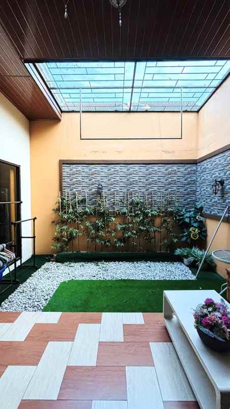 dijual rumah green ara residence kota