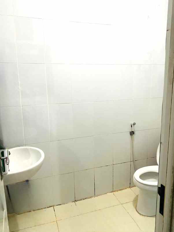 dijual rumah green garden cilincing