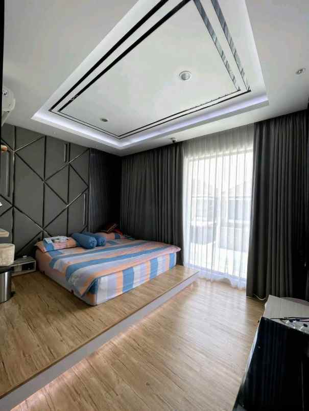 dijual rumah greenlake