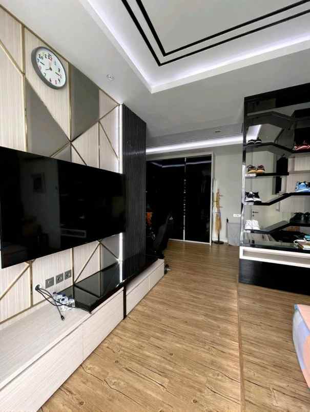 dijual rumah greenlake