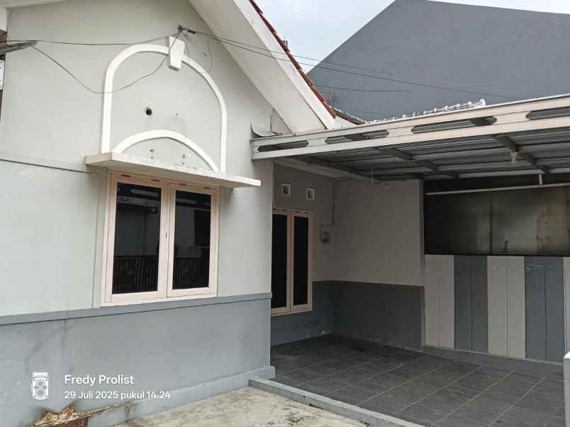 dijual rumah grendeng