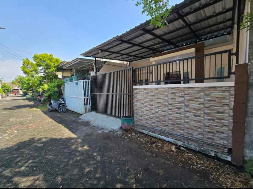 dijual rumah griya amerta