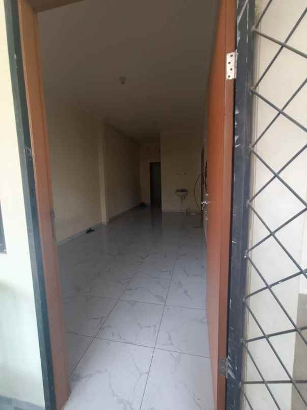 dijual rumah harapan indah