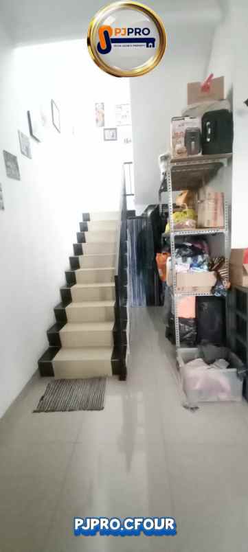dijual rumah harapan indah cluster aralia