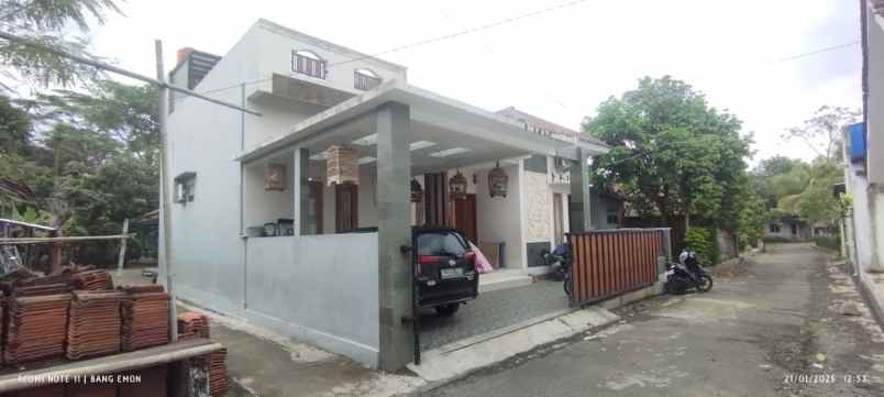 dijual rumah hook 3 kamar 650 meter pasar patikraja